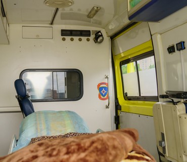 Перевозка лежачих больных в/из лечебное учреждение Центр Медицинской Реабилитации Первого МГМУ им. И.М. Сеченова Большая Пирого