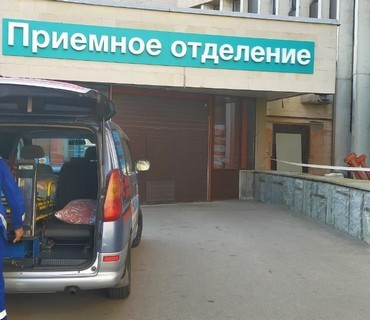Перевозка лежачих больных из Кузнецка (Пензенской области) в Москву: услуга "от кровати до кровати"