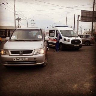 Перевозка лежачих больных из Некрасовского (Ярославской области) в Москву: услуга "от кровати до кровати"