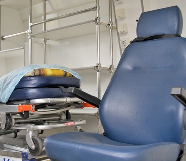 Перевозка лежачих больных в/из лечебное учреждение ГБУЗ МО ЦРБ Домодедово Домодедово Пирогова 9