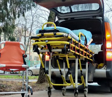 Перевозка лежачих больных в/из н.п. Столбовая
Московской области