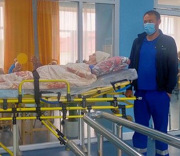 Перевозка лежачих больных в/из н.п. Фряново
Московской области