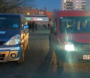 Перевозка лежачих больных в/из н.п. Икша
Московской области