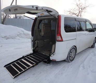 Перевозка инвалидов-колясочников от кровати до кровати в Москве внутри МКАД туда-обратно