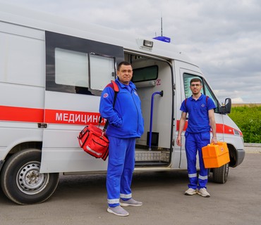 Перевозка лежачих больных из Москвы в Старый Оскол (Белгородской области): услуга "от кровати до кровати"
