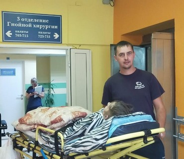 Перевозка лежачих больных из Москвы в Пролетарский (Белгородской области): услуга "от кровати до кровати"