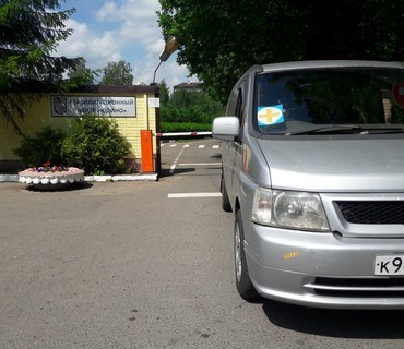 Перевозка лежачих больных из Новозыбкова (Брянской области) в Москву: услуга "от кровати до кровати"