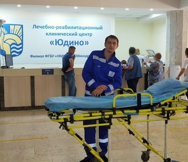 Перевозка лежачих больных из Москвы в Гусь-Хрустальный (Владимирской области): услуга "от кровати до кровати"