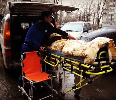 Перевозка лежачих больных из Москвы в Фролово (Волгоградской области): услуга "от кровати до кровати"