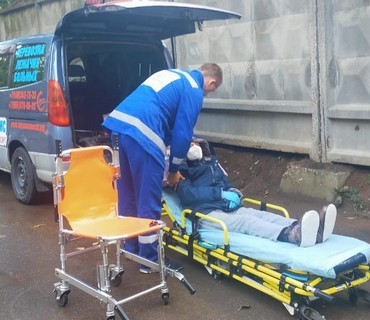 Перевозка лежачих больных из Жирновска (Волгоградской области) в Москву: услуга "от кровати до кровати"