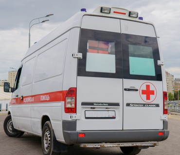 Перевозка лежачих больных в/из лечебное учреждение ГКБ 7 им. С.С. Юдина Коломенский проезд 4