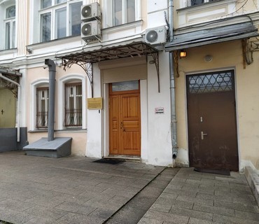 Перевозка лежачих больных из Москвы в Отрадное (Ленинградской области): услуга "от кровати до кровати"